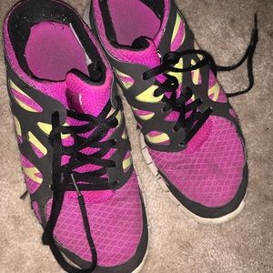 Nike free run 2 shoes